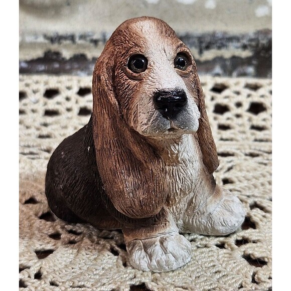 Pair of Stone Critters Basset Hound Dog Figurines Signed Miller 1984 and 1985 - Picture 8 of 12